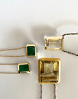 detail-pendant-nova-medium-gold-natural-stone.png