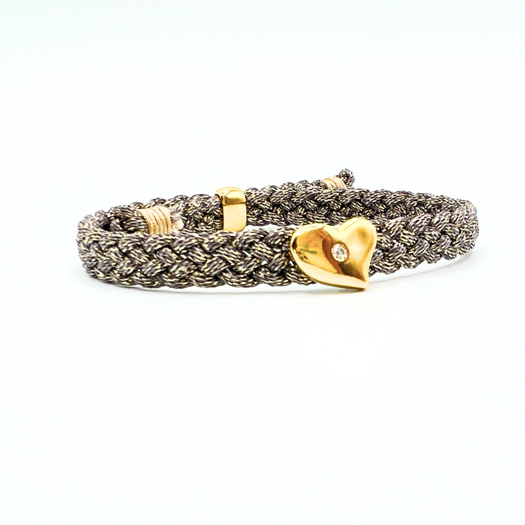 LES AMOURS metallic bracelet ♥ : Metallic ribbon with vermeil hearts.
