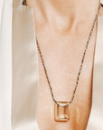 detail-pendant-nova-medium-gold-natural-stone.png