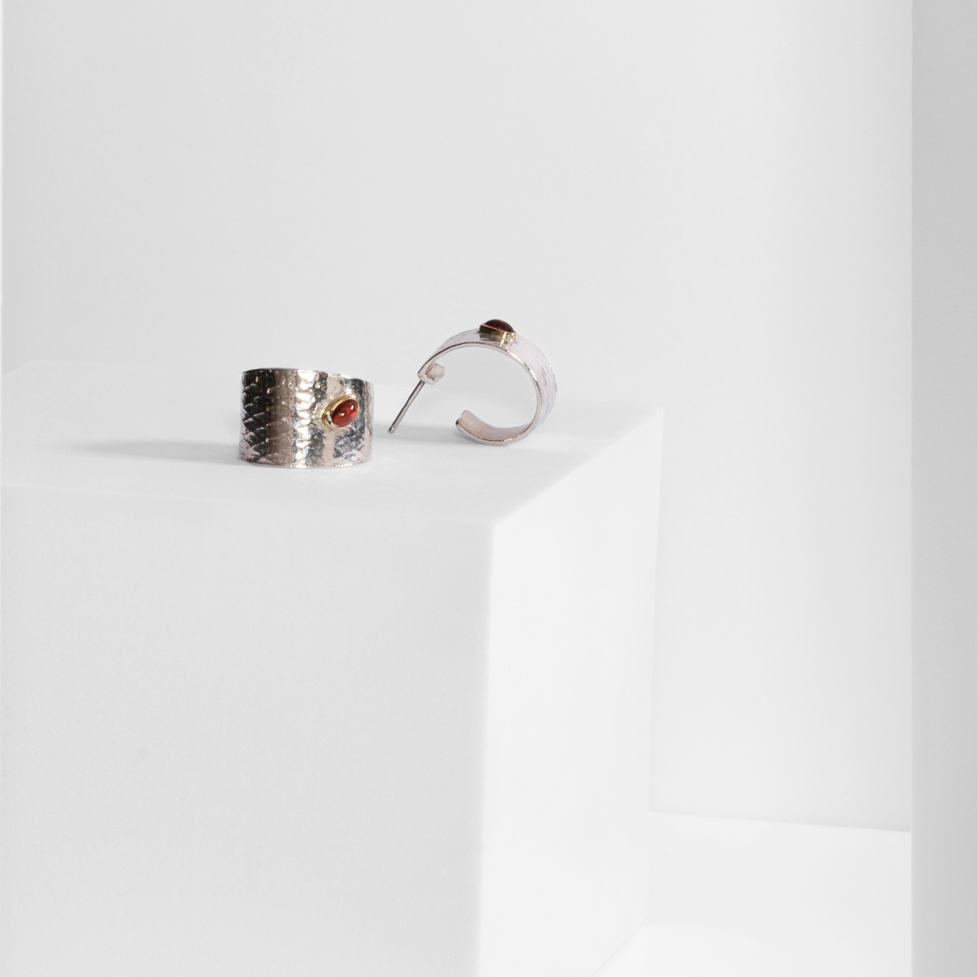 REPTILIA EARRINGS · SILVER AND NATURAL GEMSTONES