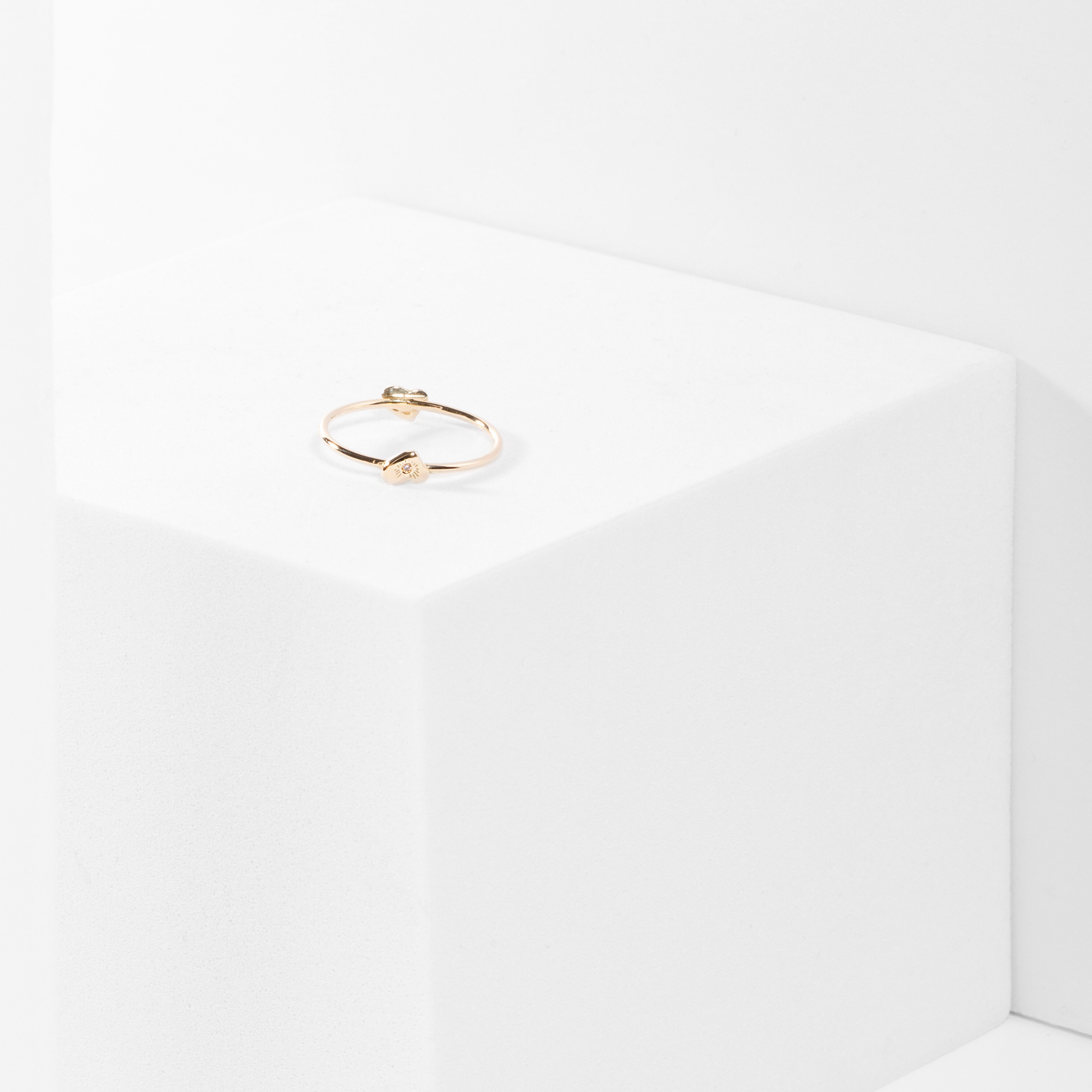 Self love ring in gold with diamonds, Carlota Guardia Jewelry, side view.