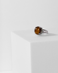 Kinetic ring in sterling silver with gemstone by Carlota Guardia, front view