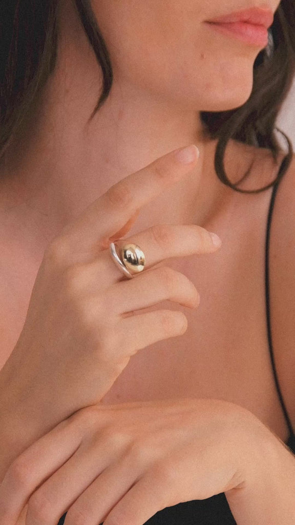 Snake ring in recycled sterling silver and gold, cocoon collection, Carlota Guardia jewelry