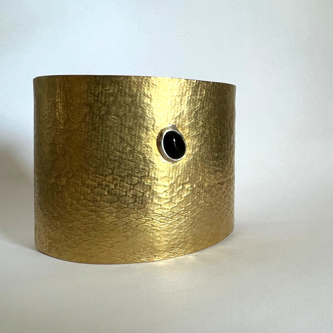 brazalete-reptilia-maxima-vermeil-lateral-volumen.png