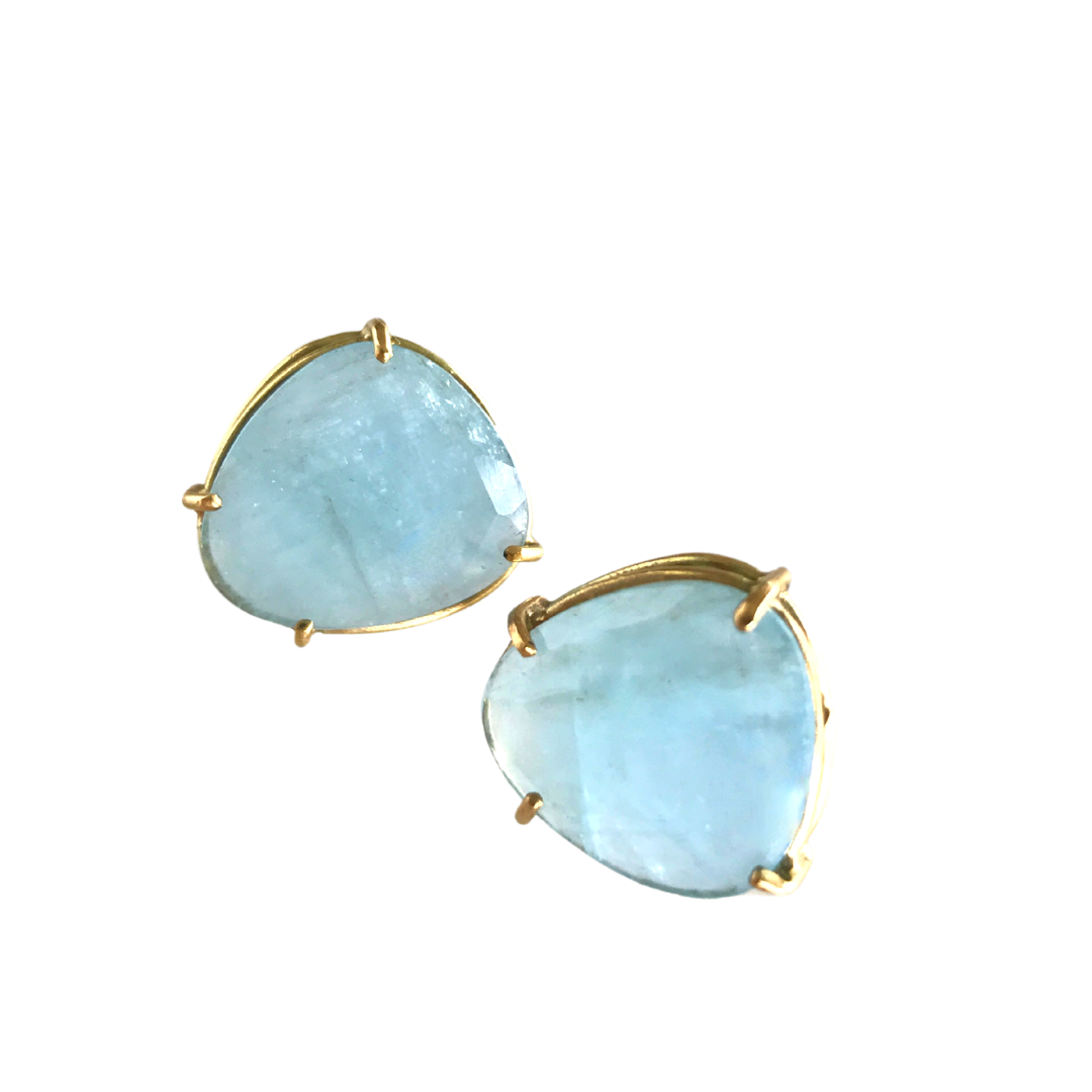 earrings-simplicity-recycled-gold-aquamarine-front.png